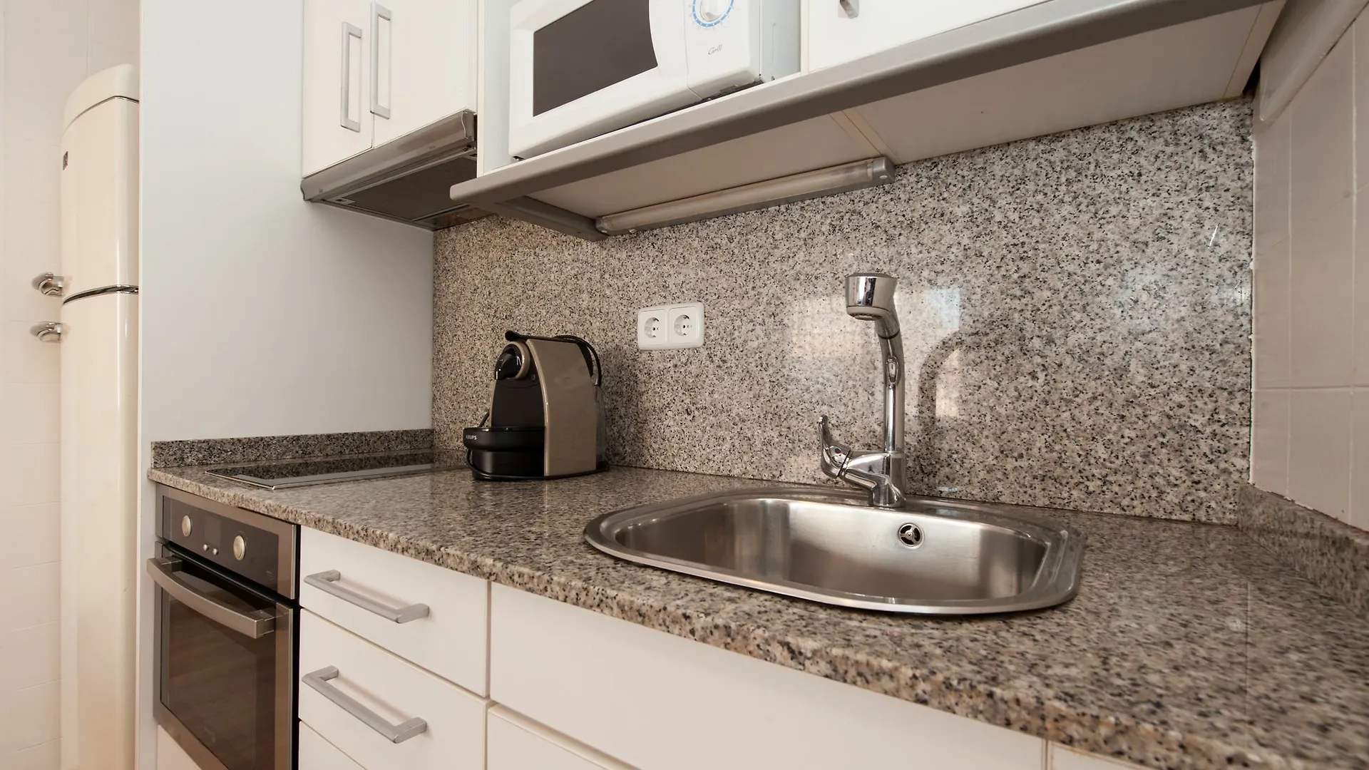 Bbarcelona Apartments Park Gueell Flats